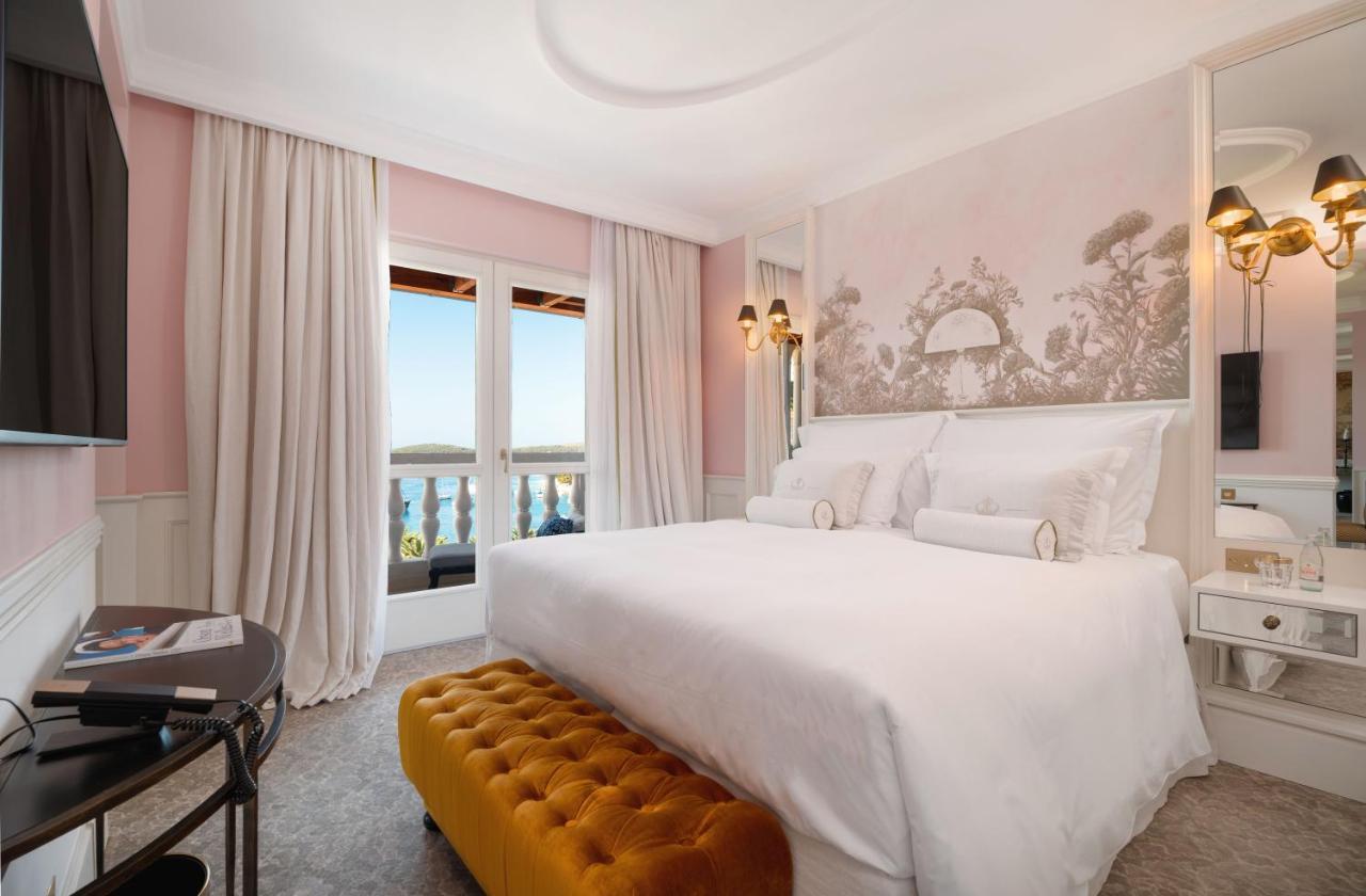 חוואר Palace Elisabeth, Hvar Heritage Hotel - The Leading Hotels Of The World מראה חיצוני תמונה