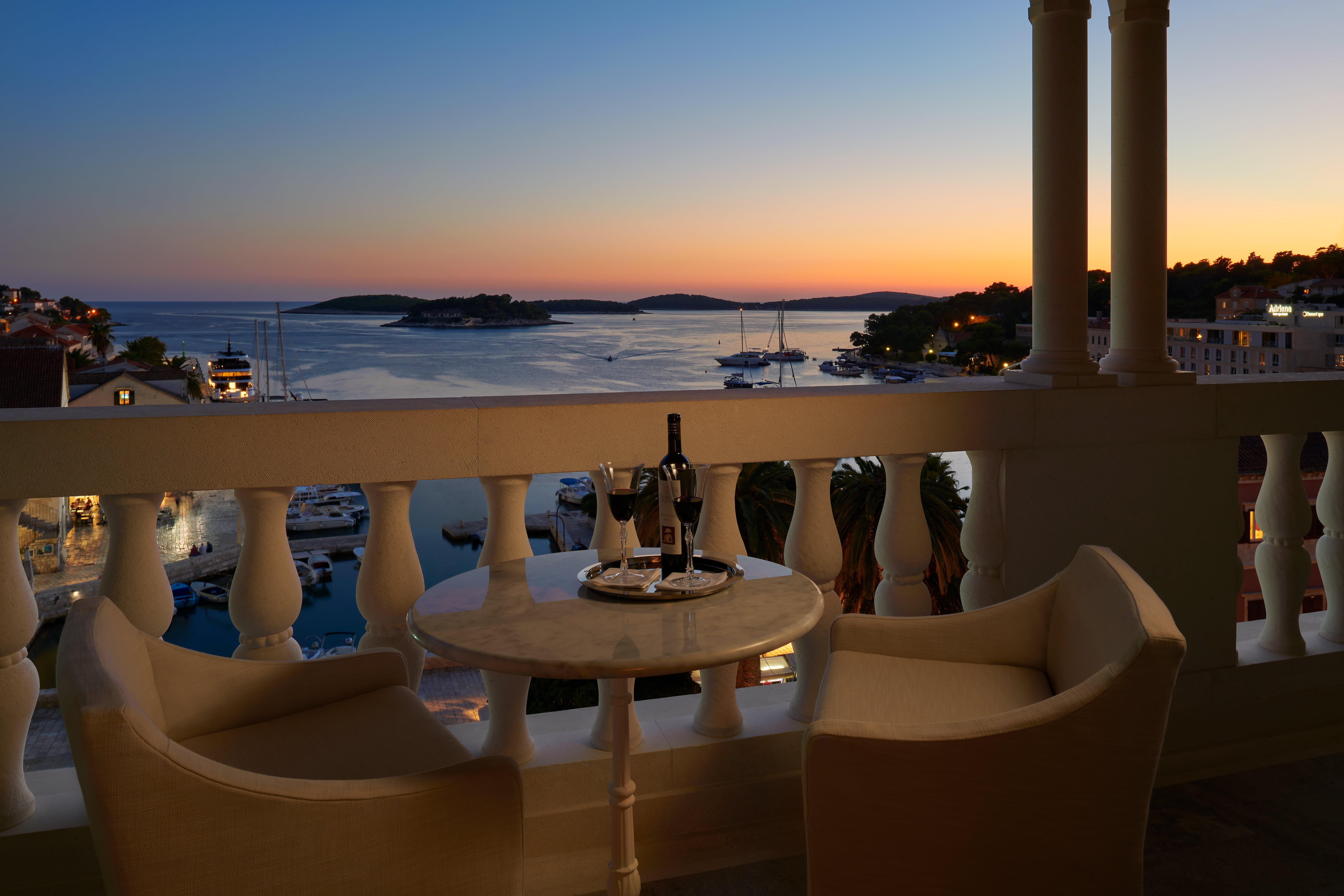 חוואר Palace Elisabeth, Hvar Heritage Hotel - The Leading Hotels Of The World מראה חיצוני תמונה