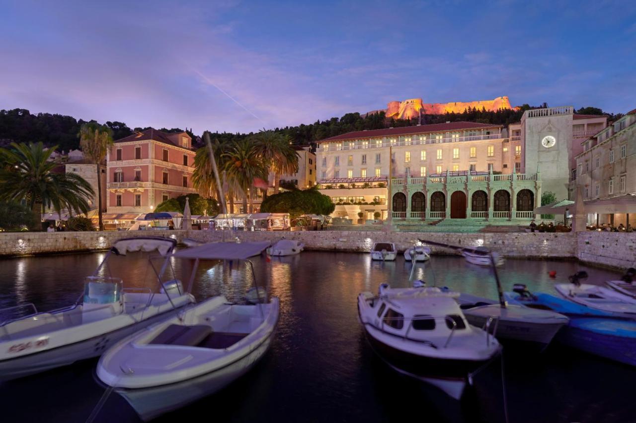 חוואר Palace Elisabeth, Hvar Heritage Hotel - The Leading Hotels Of The World מראה חיצוני תמונה